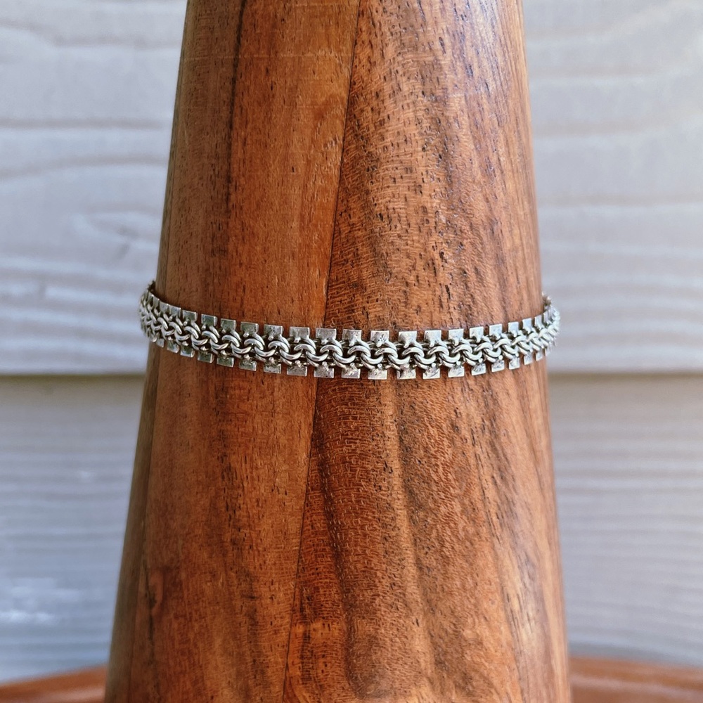 Sterling Silver Rope Chain Style bracelet